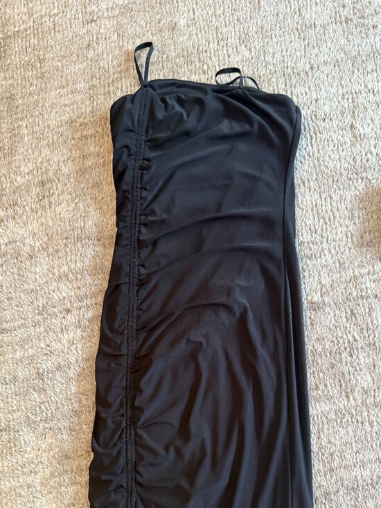 Un Deux Trois Other - Un Deux Trois Ruched Spaghetti Strap Dress